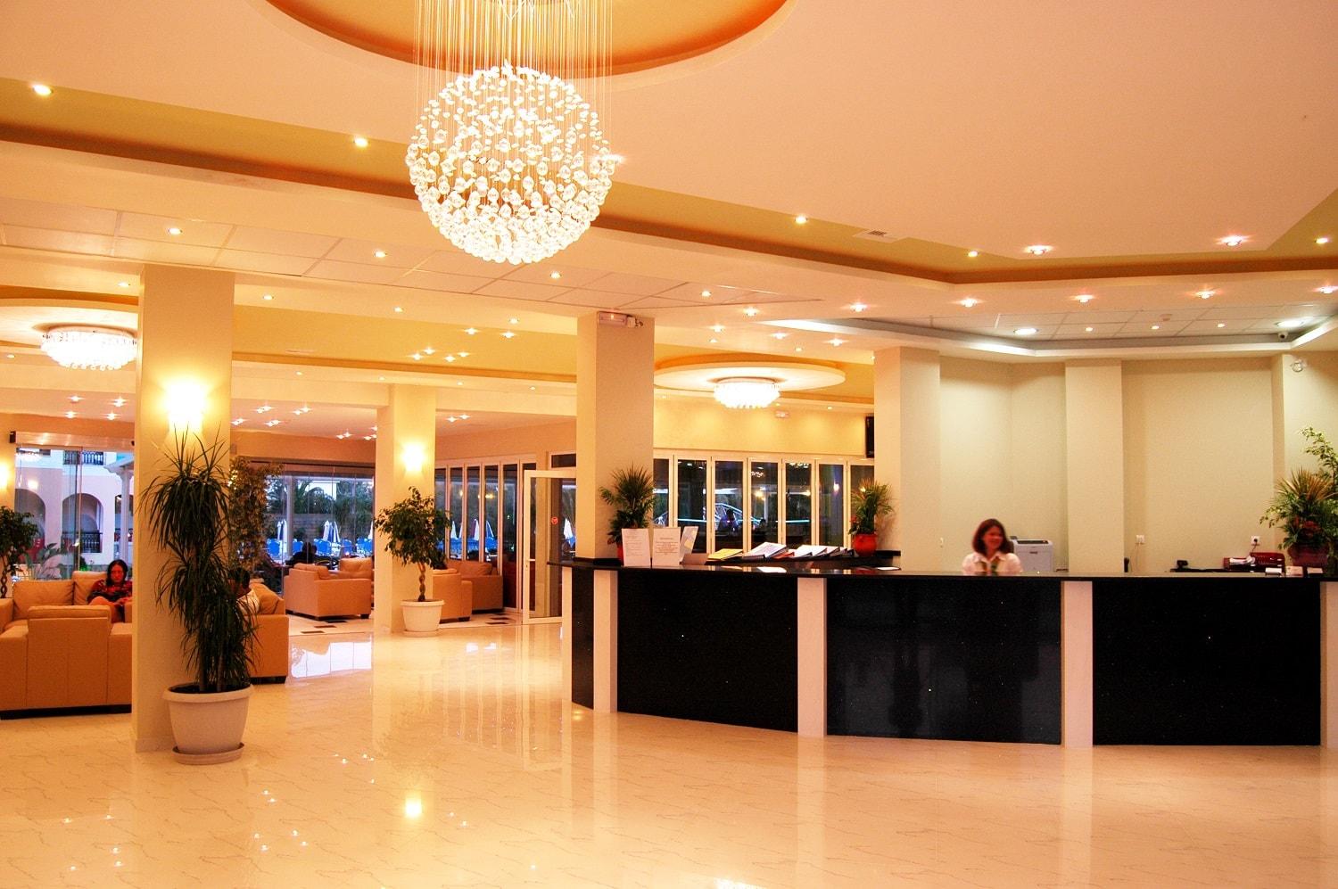 Majestic Hotel & Spa Laganas Exteriör bild