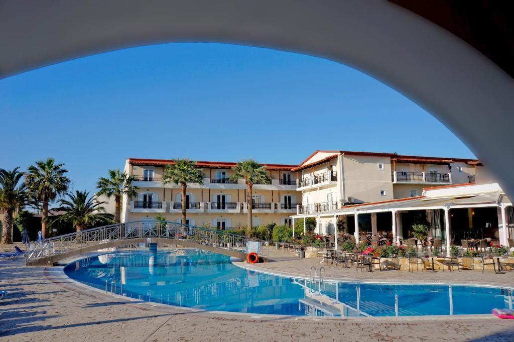 Majestic Hotel & Spa Laganas Exteriör bild